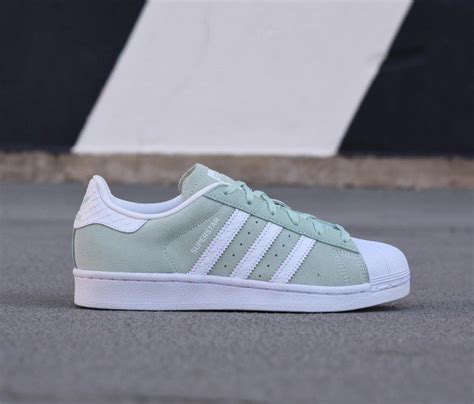 tenis adidas verde menta